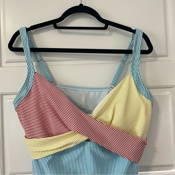 Lands’ End Blue Yellow Red Stripe Tankini Bathing Suit Top Size 16 - Picture 2 of 9
